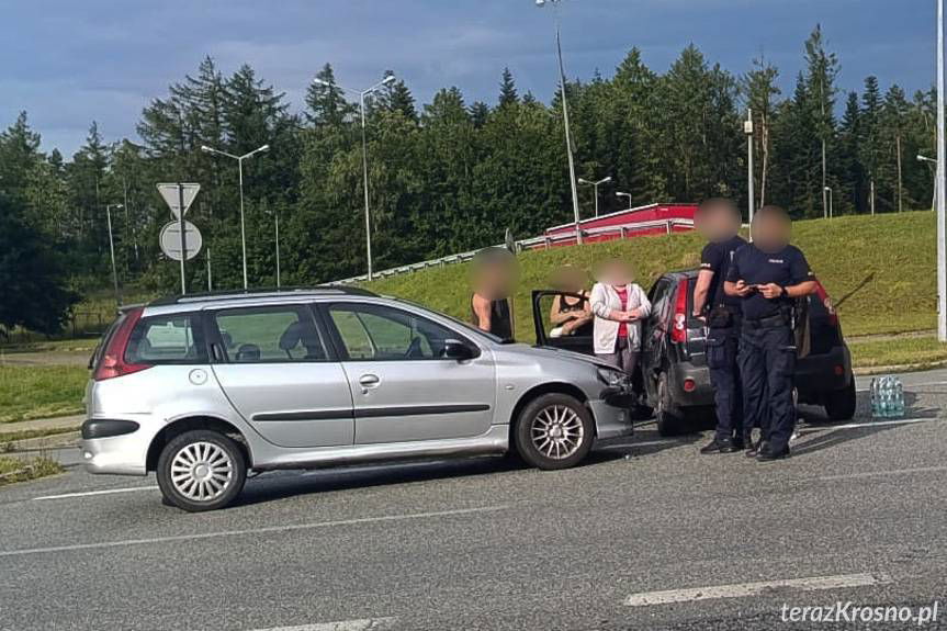 Barwinek. Zderzenie dwóch samochodów