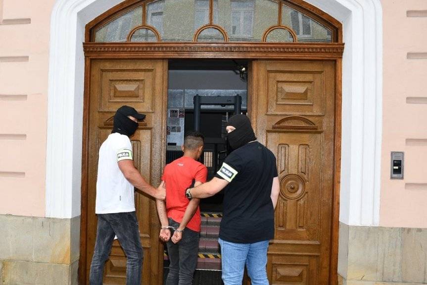 Pięciu obywateli Słowacji kradło przewody telekomunikacyjne