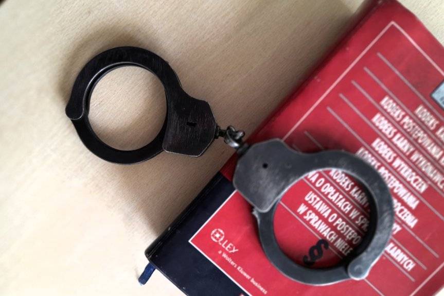 Policjanci zatrzymali poszukiwanego 4 listami gończymi