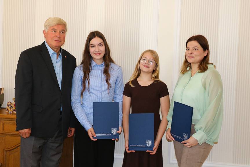 Amelia i Zuzanna w światowej czołówce młodych tancerzy