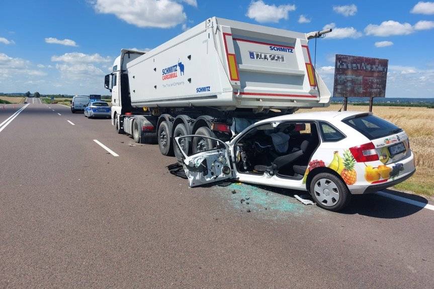 Wypadek na drodze krajowej nr 94 w Kosinie