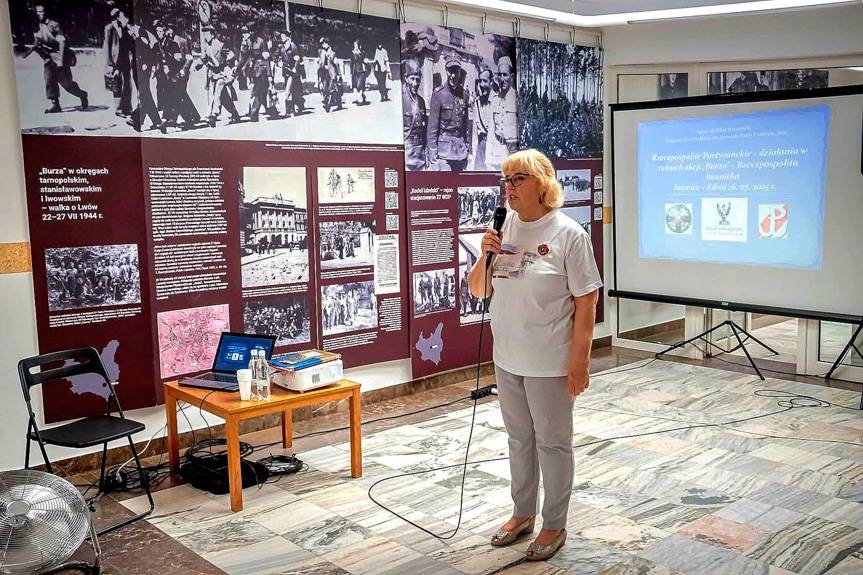 W Iwoniczu-Zdroju otwarto pierwszą w Polsce wystawę o Republikach Partyzanckich