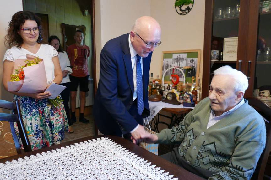 Optymizm i wytrwałość - 103 lata Pana Sylwestra Bełcha