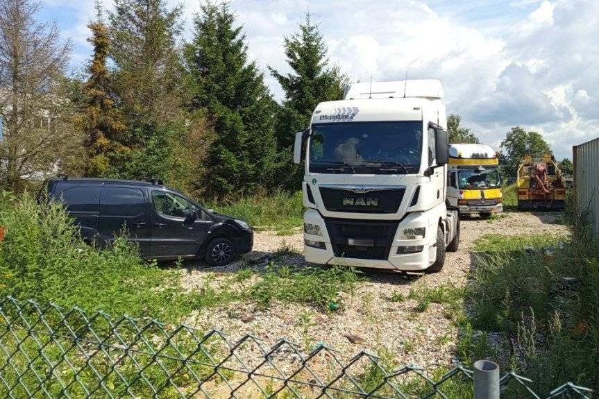 Tymczasowy areszt dla trzech mężczyzn za oszustwo