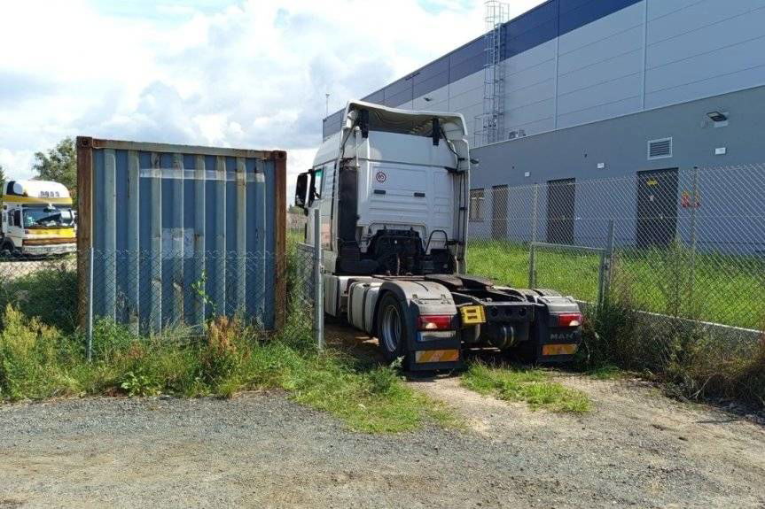 Tymczasowy areszt dla trzech mężczyzn za oszustwo