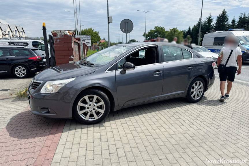 Kolizja trzech samochodów na DK28