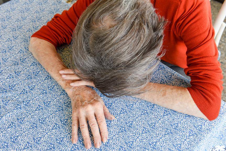 Seniorka oszukana metodą "na wypadek". Straciła oszczędności życia