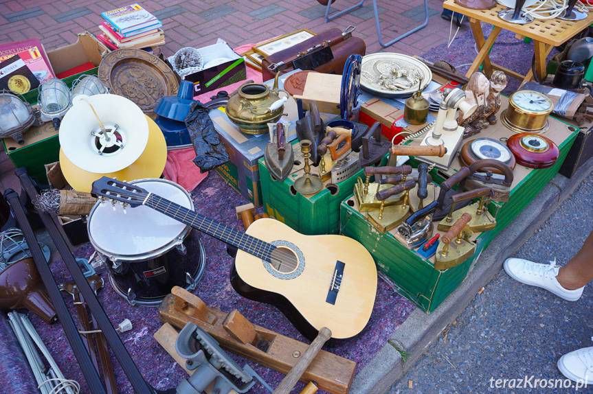 Sierpniowy jarmark staroci i rękodzieła przyciągnął kolekcjonerów i pasjonatów