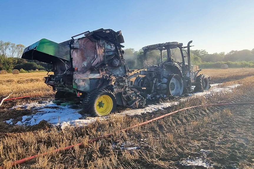 Szebnie. Pożar maszyn rolniczych