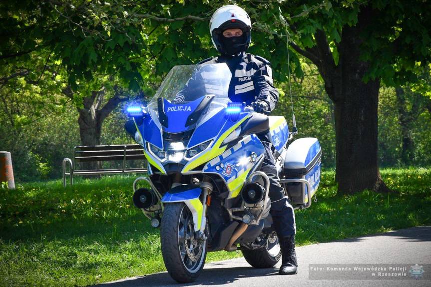 Wzmożone kontrole i apel o ostrożność w długi sierpniowy weekend