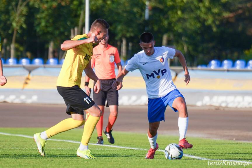 Pierwsze zwycięstwo Karpat Krosno w nowym sezonie [ZDJĘCIA]