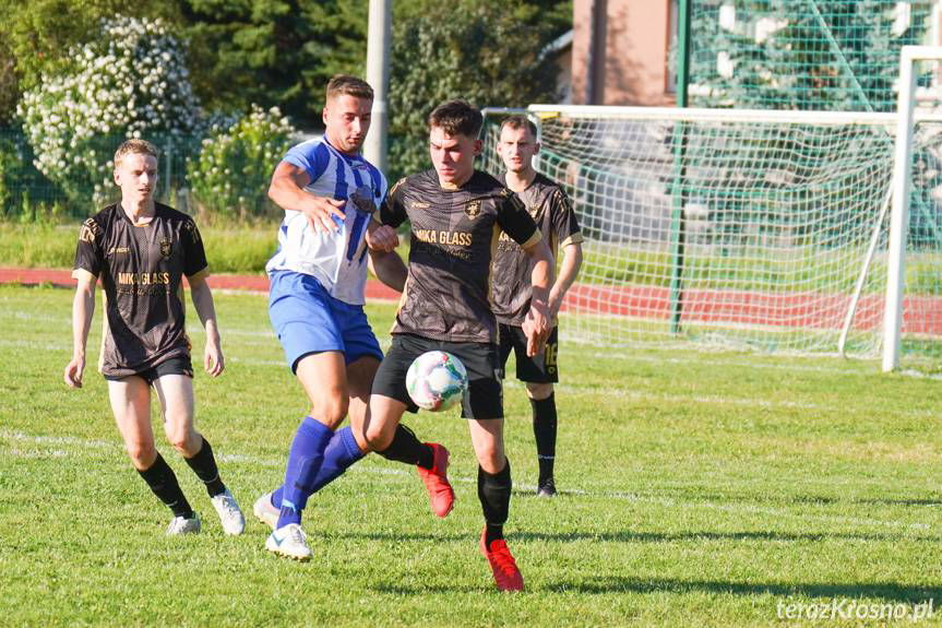 Puchar Polski. Emocjonujący bój Pasji z Głowienką zakończony karnymi [ZDJĘCIA]