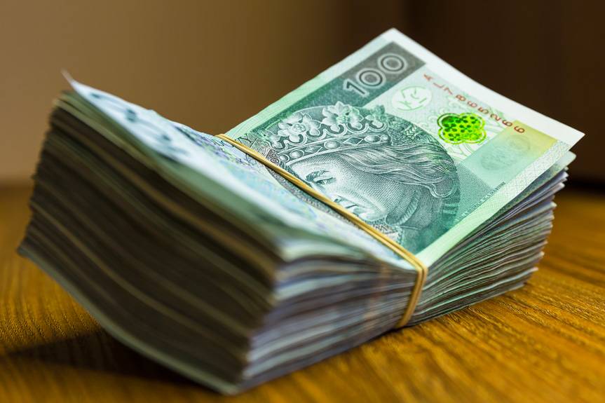 Odebrała telefon, straciła prawie 20 tysięcy złotych