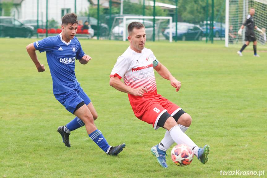 Historyczne zwycięstwo Karpat Klimkówka po powrocie do klasy okręgowej [ZDJĘCIA]