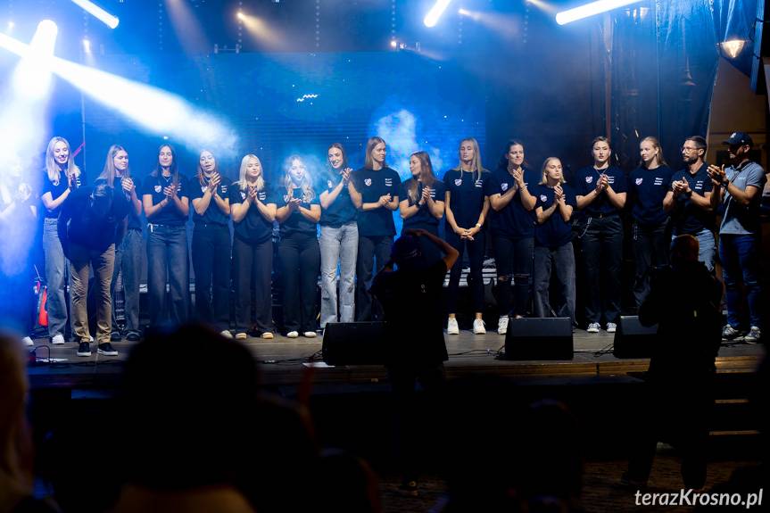 Karpaty Krosno przed nowym sezonem - prezentacja drużyn siatkarskich [ZDJĘCIA]