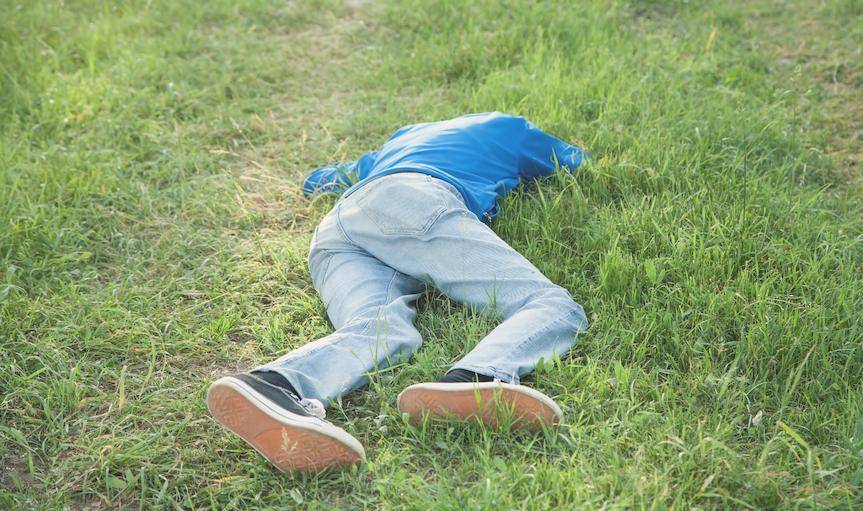 Wypił co ukradł i zasnął. Złodziej w rękach policji