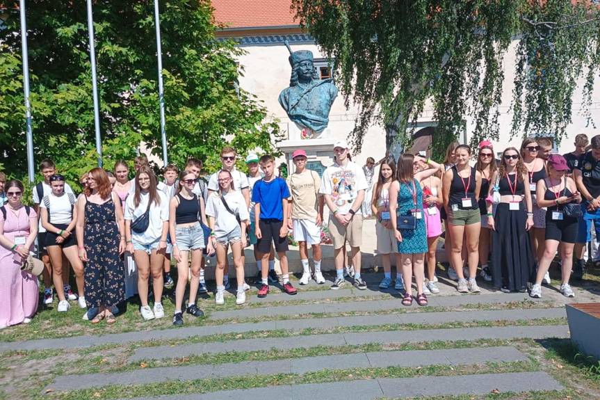 Młodzież z Jedlicza odkrywała historię i kulturę Węgier