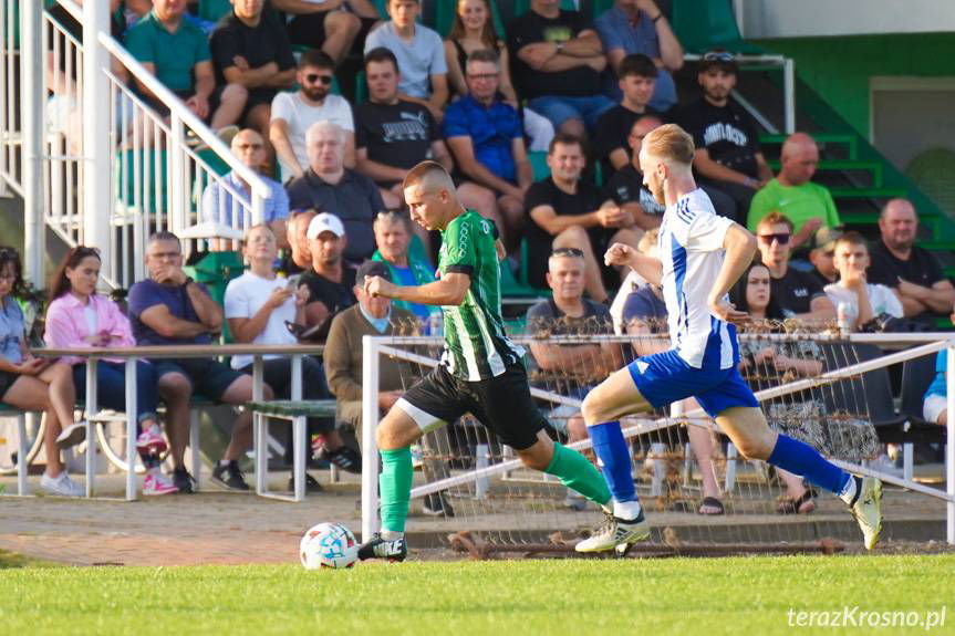 Zamczysko Odrzykoń bez szans w starciu ze Strzelcem Frysztak [ZDJĘCIA]