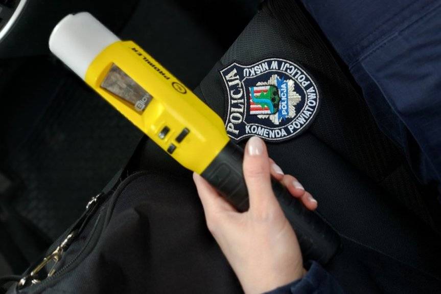 Policjanci zatrzymali nietrzeźwego kierowcę jednośladu