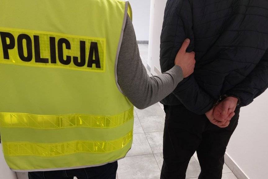 Policjanci z Narola zatrzymali poszukiwanego 39-latka