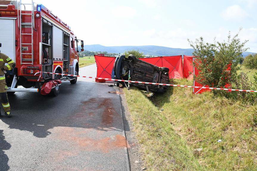 18-letnia pasażerka nie żyje. Tragiczny wypadek w Czekaju