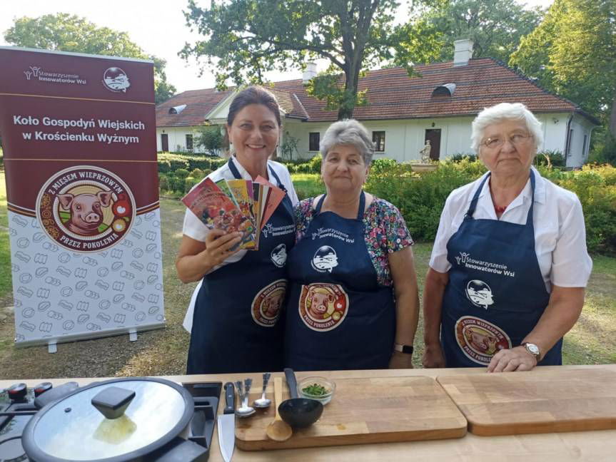 Koło Gospodyń Wiejskich z Krościenka Wyżnego na planie filmowym