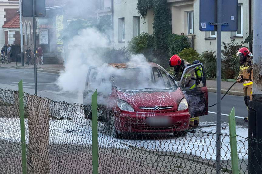 Pożar samochodu na Lewakowskiego