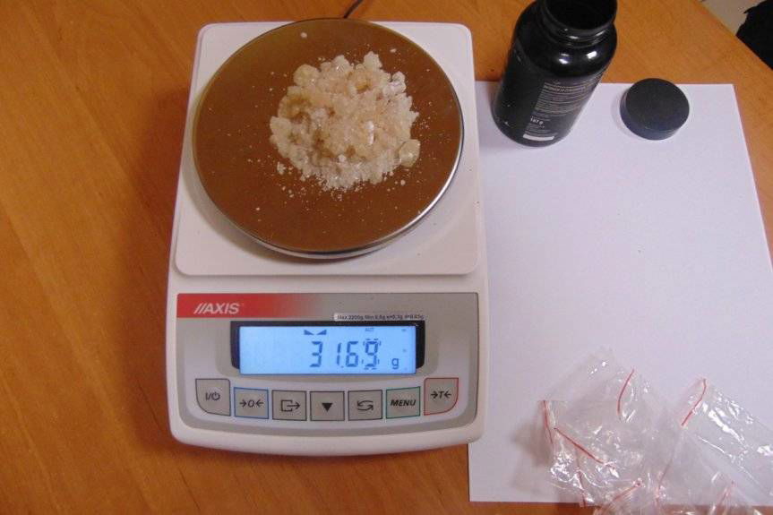 Marihuana i mefedron w kieszeniach 19-latka