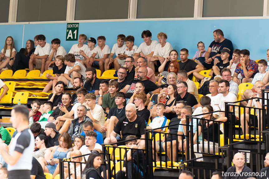 Turniej o Puchar Prezydenta Miasta Krosna rozpoczęty zwycięstwem Miasta Szkła [ZDJĘCIA]