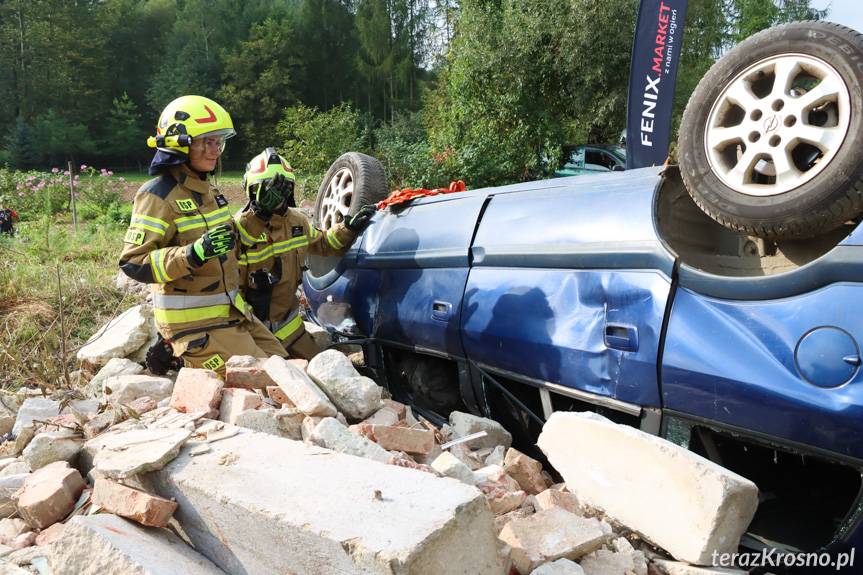 Wypadek traktorzysty, uwięziony w studni, wypadki drogowe. Warsztaty ratownicze Przysietnica 2025 [ZDJĘCIA]