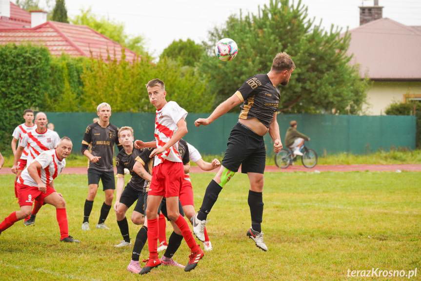 Cztery gole Daniela Czai dały Victorii zwycięstwo w Krośnie [ZDJĘCIA]