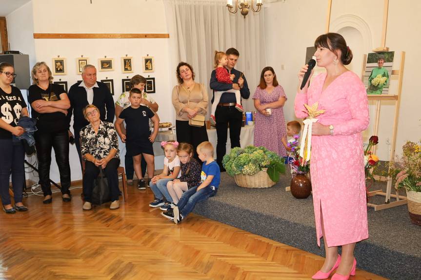 Pałac w Dukli miejscem niezwykłej wystawy Barbary Stanosz