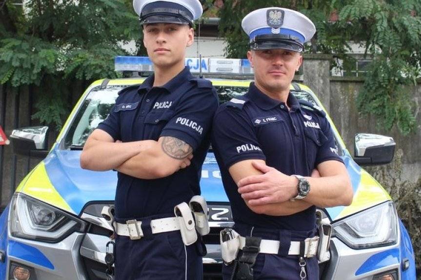 Podziękowanie dla policjantów, którzy pomogli przy usterce auta