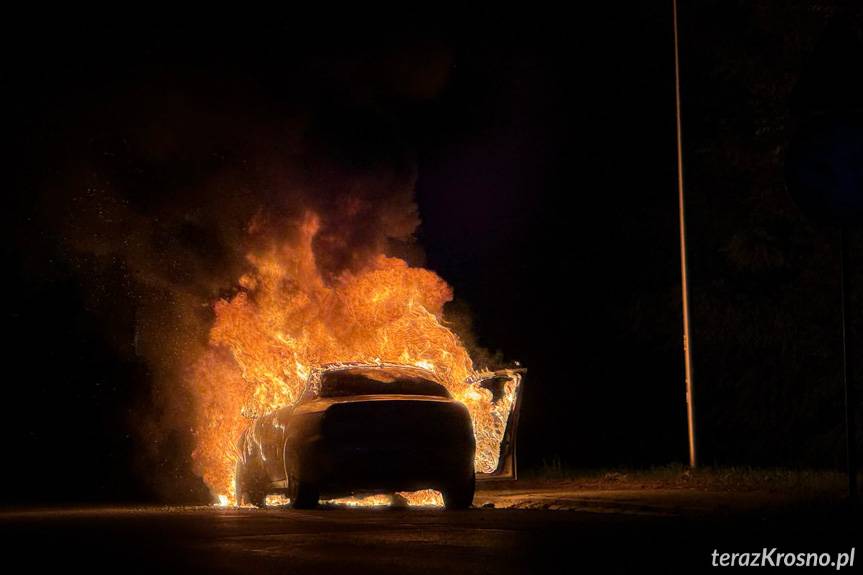 Pożar samochodu w Klimkówce