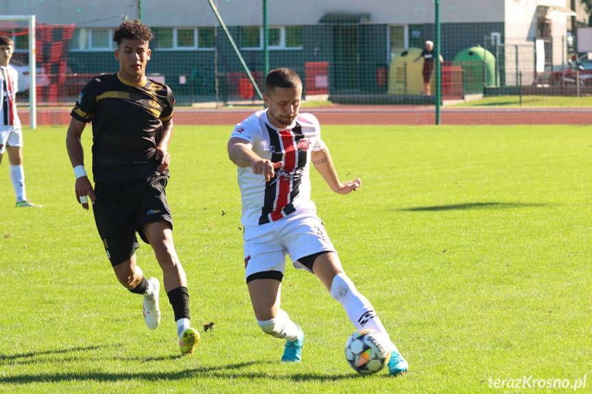 Start Rymanów - Grabowianka Grabówka. Pierwszy punkt gości w rozgrywkach klasy okręgowej [ZDJĘCIA]