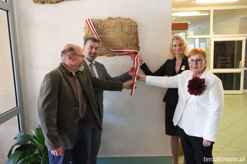 80 lat Liceum Ogólnokształcącego w Rymanowie. Święto pokoleń rymanowskiej Alma Mater [ZDJĘCIA]