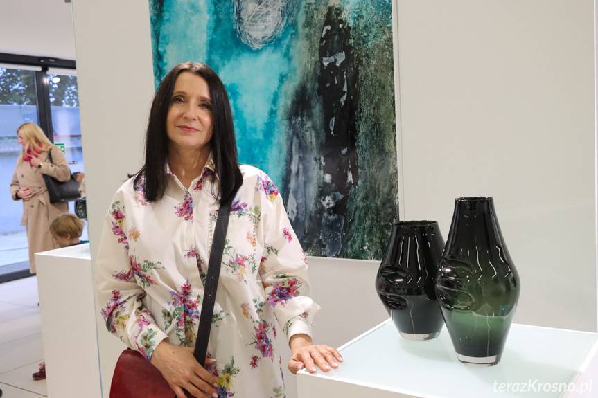 Obiekty światłoczułe. Wernisaż wystawy Beaty Szajny w Centrum Dziedzictwa Szkła w Krośnie [ZDJĘCIA]