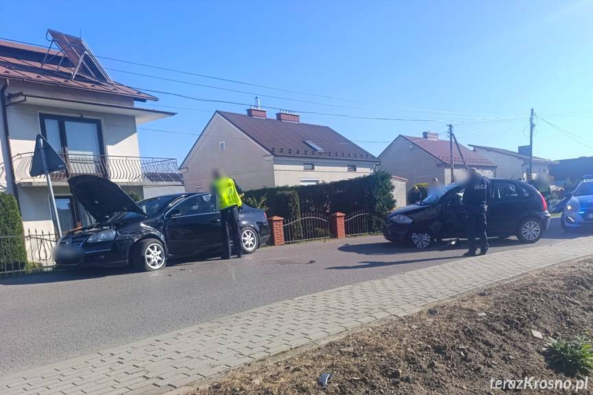 Poważny wypadek w Warzycach. Poszkodowane cztery osoby