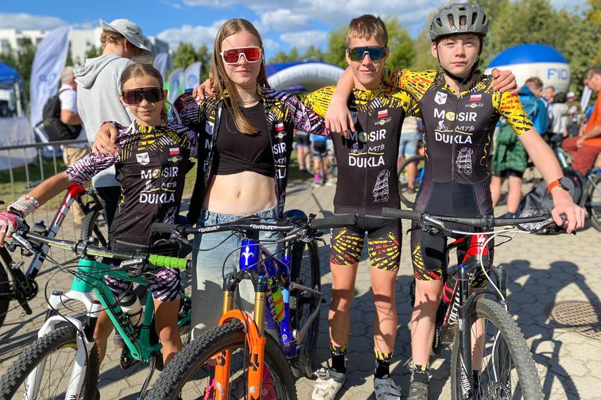 Udany debiut młodych kolarzy w Mistrzostwach Polski w Śremiu