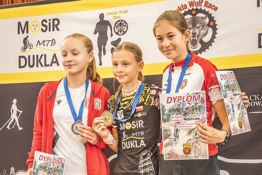 Złoto, srebro i brąz dla młodych kolarzy z Dukli