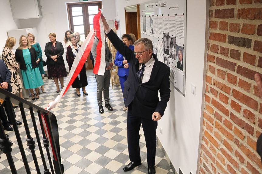 Nowa przestrzeń biblioteki w Haczowie otwarta