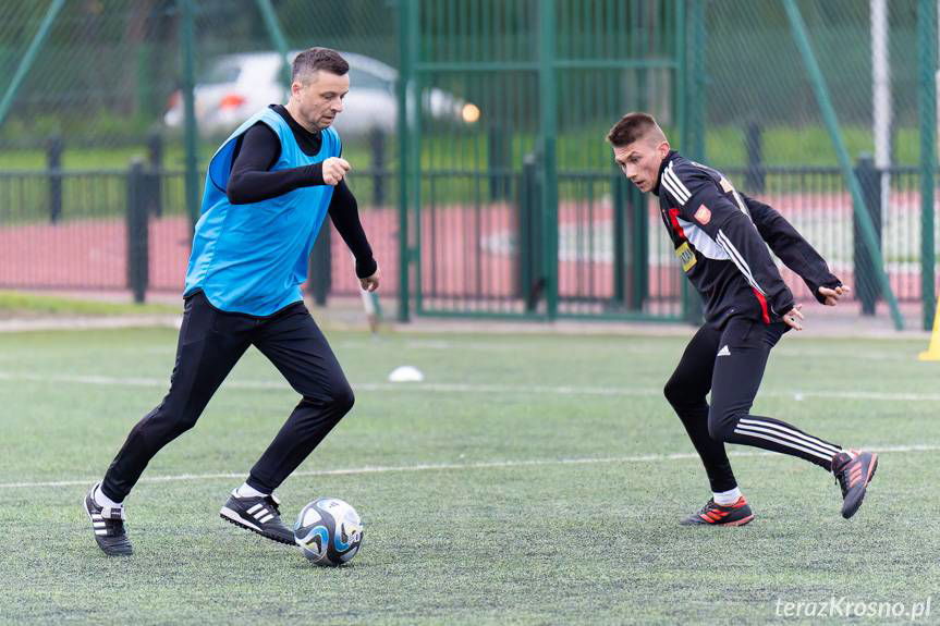 Piłkarska rywalizacja osiedli i dzielnic Krosna [ZDJĘCIA]