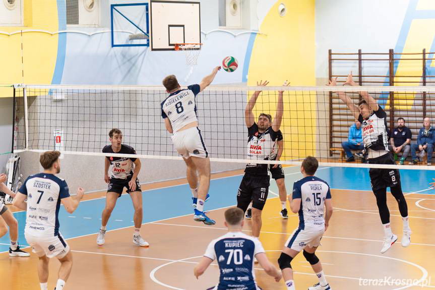 Emocjonujący tie-break w Krośnie. Karpaty - PANS lepsze od Avii [ZDJĘCIA]