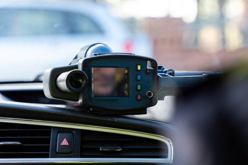 Pędził mustangiem 109 km/h w obszarze zabudowanym