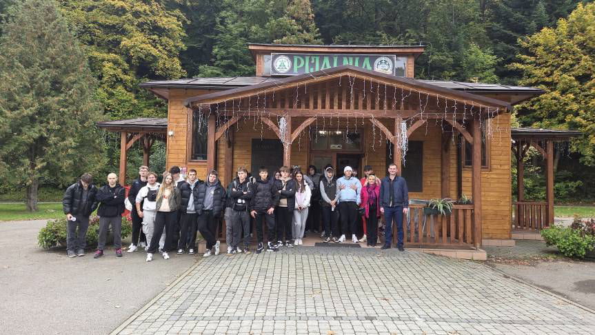 Uczniowie Naftówki w Uzdrowisku Rymanów S.A.