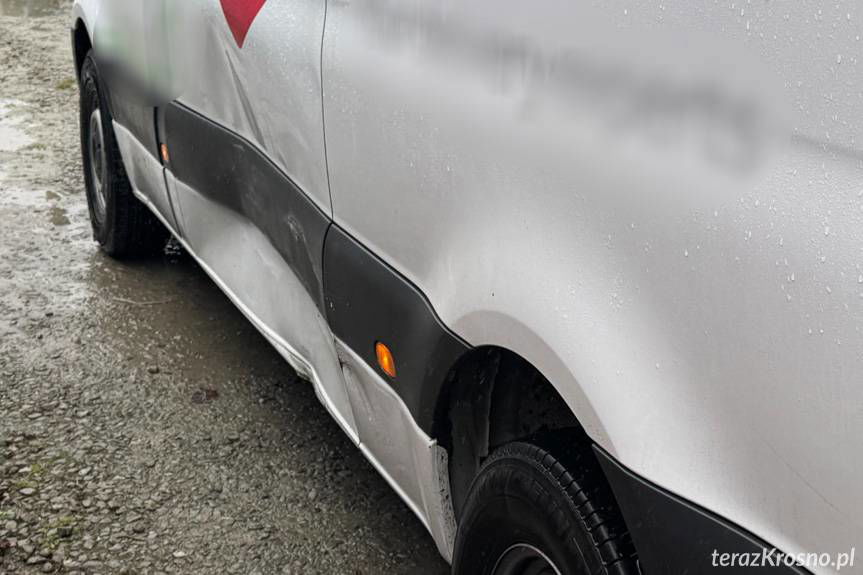 Zderzenie dwóch samochodów w Jedliczu