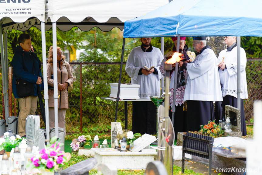 W Krośnie odbył się pochówek 40 dzieci zmarłych przed urodzeniem