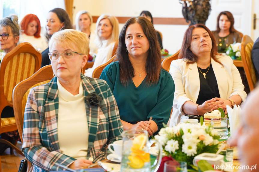 Prezydent Krosna wręczył nagrody z okazji Dnia Edukacji Narodowej [ZDJĘCIA]