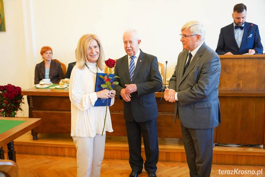 Prezydent Krosna wręczył nagrody z okazji Dnia Edukacji Narodowej [ZDJĘCIA]