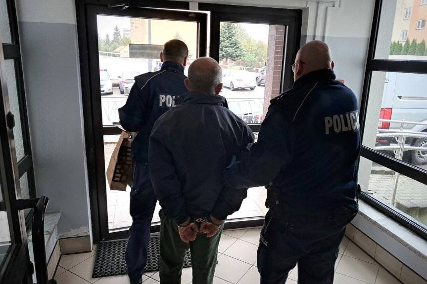 Zatrzymani za oszustwa metodą "na policjanta"